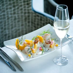 Restaurant Les 7 Mers : Menu « Grand Large », coupe de champagne.